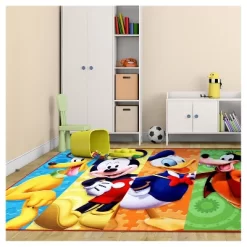 5'x7' Mickey Mouse & Friends Rug